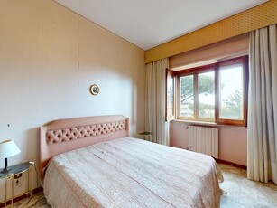 Appartamento in Vendita a Napoli, 450'000€, 165 m²