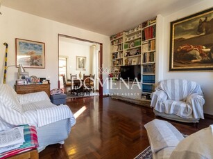 Appartamento in Vendita a Siena, 630'000€, 180 m², arredato