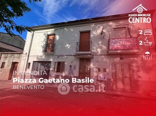 Appartamento in Vendita in Piazza Gaetano Basile a Benevento