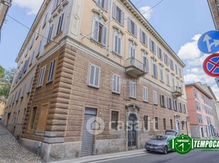 Appartamento in Vendita in Via Antonio Giovanni Scopoli a Pavia