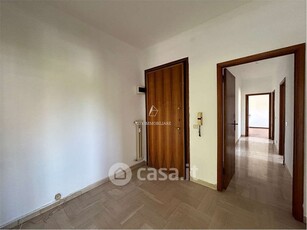 Appartamento in Vendita in Via del Perugino a Modena