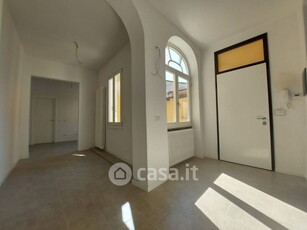 Appartamento in Vendita in Via Giuseppe Mazzini a Piacenza