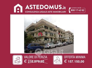 Appartamento in Vendita in Via Renato Iaselli 3 a Caserta
