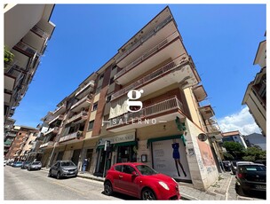 Appartamento in Via Oreste Petrillo, Salerno (SA)