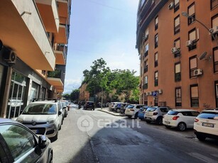 Negozio/Locale commerciale in Affitto in Corso Pietro Pisani 205 a Palermo