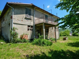 Casa indipendente 13 locali di 240 m² in Cengio