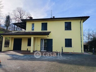 Casa Bi/Trifamiliare in Vendita in a Forlì