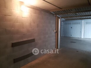 Garage/Posto auto in Affitto in Via Arezzo 9 a Milano