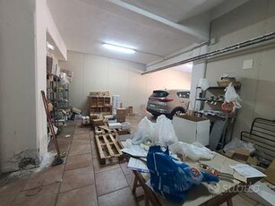 Magazzino/ garage a Macchia di Giarre