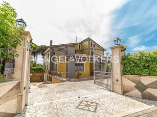 Prestigiosa villa di 463 mq in vendita, Via Giorgio Morandi, Genzano di Roma, Roma, Lazio