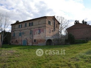 Rustico/Casale in Vendita in a Siena