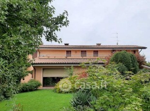 Rustico/Casale in Vendita in Via Castagnole 46 a Treviso