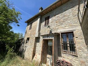 Stabile / Palazzo in Vendita in Strada Ponte Resina - Monte Acutello a Perugia