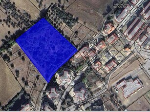 Terreno edificabile in Vendita a Teramo, zona Colleatterrato Basso, 250'000€, 11100 m²