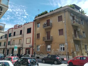 Trilocale in Vendita a Messina, 83'000€, 95 m²