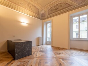 Trilocale in Vendita a Torino, zona Centro, 690'000€, 118 m², arredato