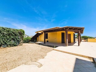Villa in Vendita a Agrigento, 580'000€, 204 m²