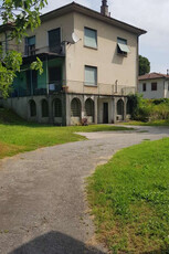 villa in vendita a Travedona Monate