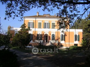 Villa in Vendita in a Reggio Emilia