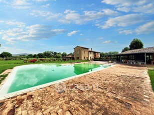 Villa in Vendita in Via Gualtiero Ficola 7 a Perugia