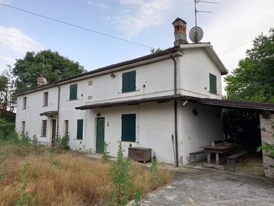 Casa singola in zona Chero a Carpaneto Piacentino