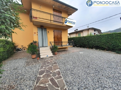 Villa in vendita a Camaiore