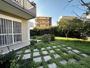 5vani+giardino+garage pressi policlinico