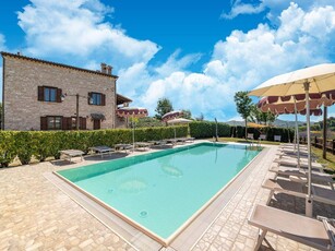 Appartamento in una Country House con 2 piscine