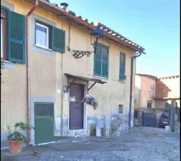 Appartamento monolocale, Zona Canale Monterano