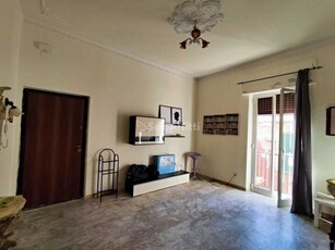 Bilocale in Affitto a Reggio Calabria, zona Centro, 590€, 90 m², arredato