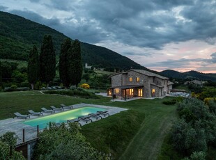 Casa in vendita in Assisi, Italia