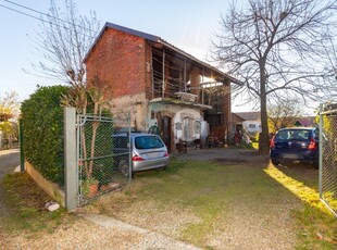 Casa indipendente in vendita a Piossasco