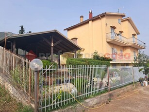 Casa indipendente in Via Campore 1, Cervaro, 10 locali, 3 bagni