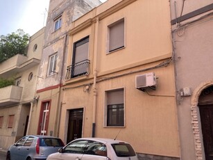 Casa indipendente in Via Lucio Strabone 86, Brindisi, 9 locali, 230 m²