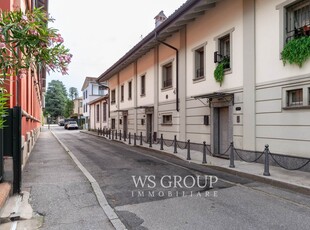 Casa semi indipendente in vendita a Monza Monza Brianza Via Lecco