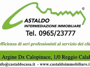 Quadrilocale in Vendita a Reggio Calabria, 102'000€, 110 m²