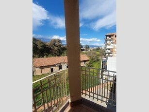 Quadrilocale in Vendita a Reggio Calabria, 108'000€, 110 m²