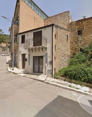 Quadrilocale in vendita a Ventimiglia di Sicilia