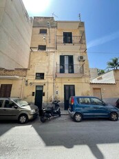Trilocale in vendita a Palermo - Zona: Arenella