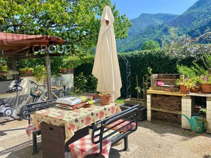 Villa a schiera in vendita a Borgo A Mozzano