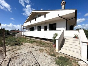 Villa in vendita a Alatri