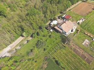 Villa in vendita a Carpaneto Piacentino