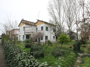 Villa in vendita a Concordia Sulla Secchia