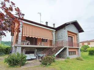 Villa in vendita a Gozzano