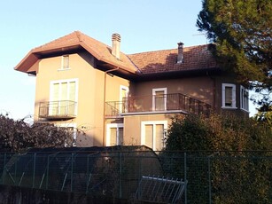 Villa in vendita a Gozzano