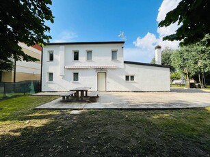 Villa in vendita a Legnago