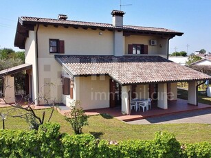 Villa in vendita a Pozzuolo Del Friuli