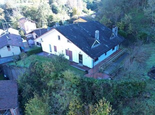 Villa in vendita a Rocchetta Tanaro