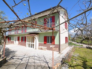 Villa in vendita a Torella Dei Lombardi