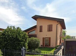 Villa in Via Antonio Folonari, Roccafranca, 8 locali, 184 m²